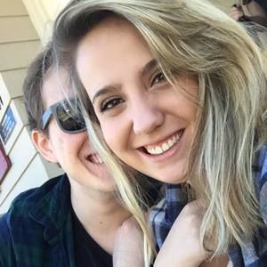 Meet your Posher, Kelli